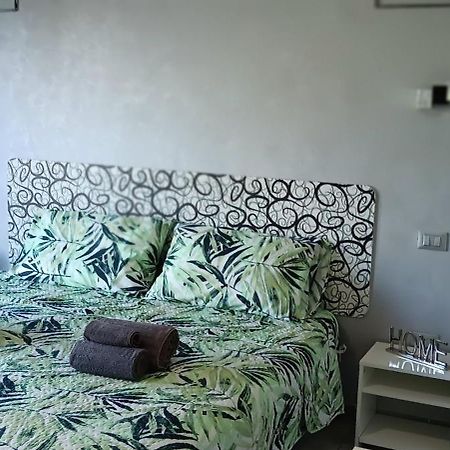 La Famiglia Doppia Hotel Ca Bianca Екстериор снимка